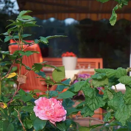 At The Canal Meadows Nyaraló *