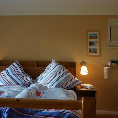 Nyaraló At The Canal Meadows